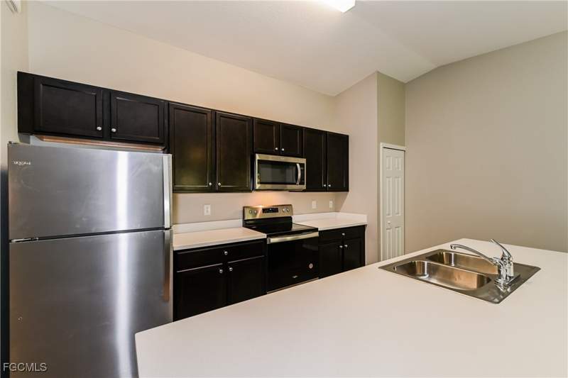 4 bedroom SingleFamilyResidence at 3507 26th St SW, Lehigh Acres, Lehigh Acres — photo 5