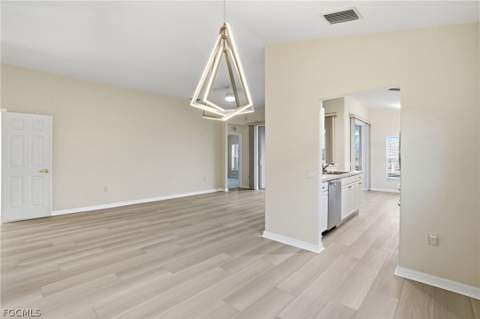 10055 Oakhurst Way, Fort Myers FL - photo 12 of 43