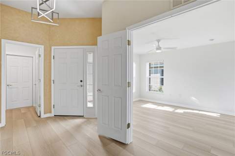 10055 Oakhurst Way, Fort Myers FL - photo 6 of 43