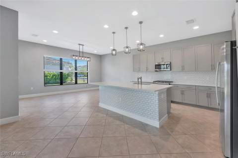 12260 Red Pine Pl, Estero FL - photo 10 of 50