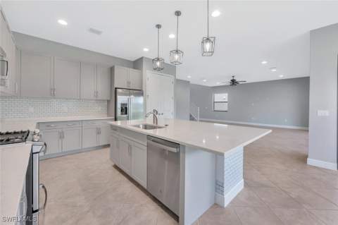 12260 Red Pine Pl, Estero FL - photo 12 of 50
