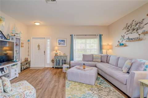 9005 Falcon Pointe Loop, Fort Myers FL - photo 6 of 38