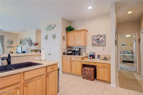 9005 Falcon Pointe Loop, Fort Myers FL - photo 9 of 38