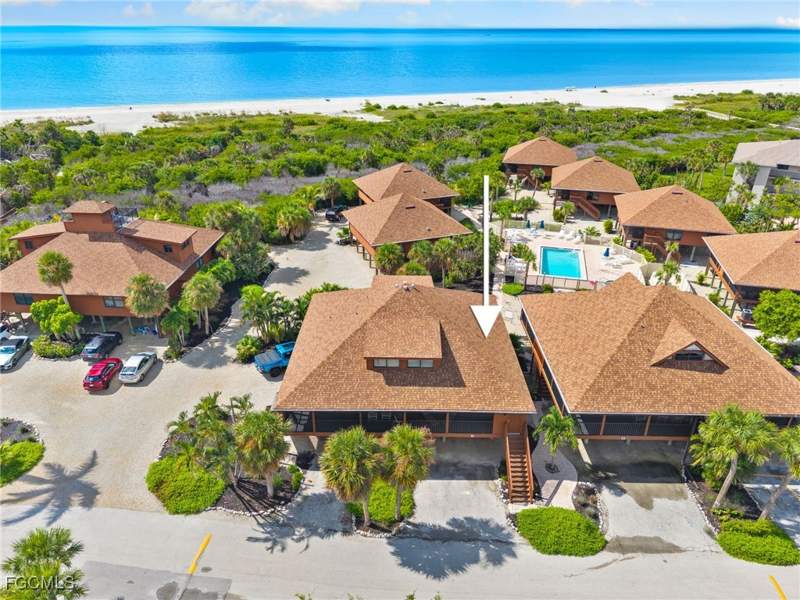 2 bedroom Townhouse at 1811 Olde Middle Gulf Dr 14, Signal Inn Condo, Sanibel — photo 3