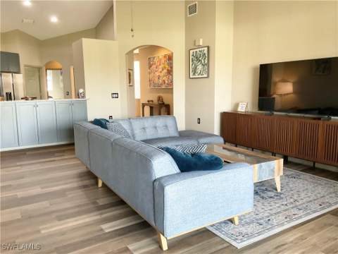 3060 Horizon Ln 1404, Naples FL - photo 13 of 40