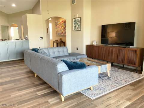 3060 Horizon Ln 1404, Naples FL - photo 14 of 40