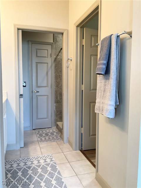 3060 Horizon Ln 1404, Naples FL - photo 22 of 40