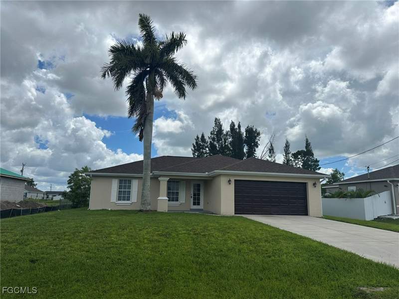 3 bedroom SingleFamilyResidence at 122 NW 15th Ter, Cape Coral, Cape Coral — photo 3