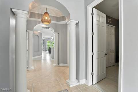 15256 Riverbend Blvd 105, North Fort Myers FL - photo 9 of 42