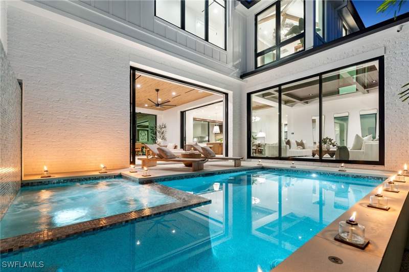 5 bedroom SingleFamilyResidence at 273 10th Ave S, Olde Naples, Naples — photo 3