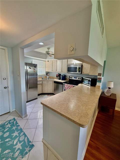 9 High Point Cir N 305, Naples FL - photo 8 of 22