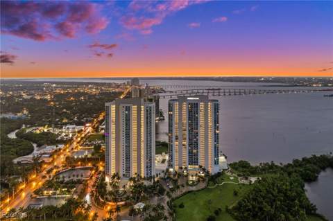 3000 Oasis Grand Blvd 2402, Fort Myers FL - photo 10 of 36