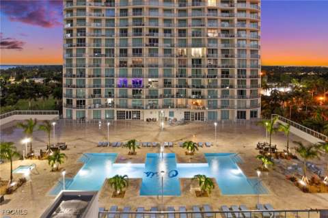 3000 Oasis Grand Blvd 2402, Fort Myers FL - photo 12 of 36