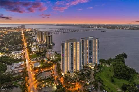 3000 Oasis Grand Blvd 2402, Fort Myers FL - photo 9 of 36