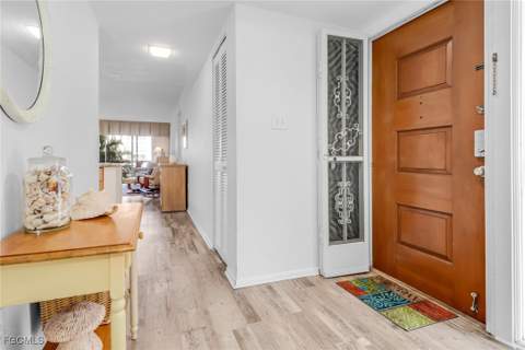 4396 Bowsprit Ct 2E, Fort Myers FL - photo 10 of 36