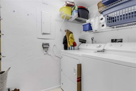 4396 Bowsprit Ct 2E, Fort Myers FL - photo 22 of 36
