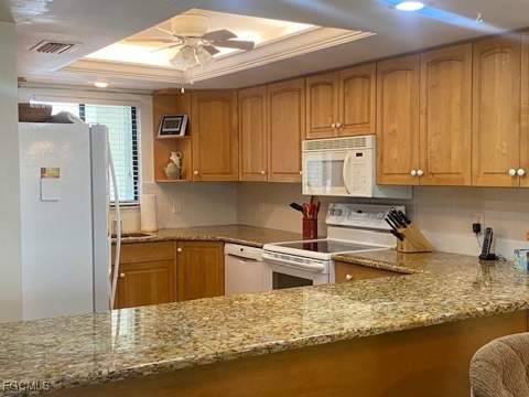 4396 Bowsprit Ct 2E, Fort Myers FL - photo 7 of 36