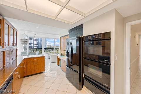 4031 Gulf Shore Blvd N 10C, Naples FL - photo 23 of 43