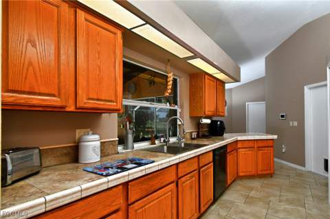 622 Weston Rd, Lehigh Acres FL - photo 13 of 37