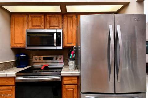 622 Weston Rd, Lehigh Acres FL - photo 14 of 37