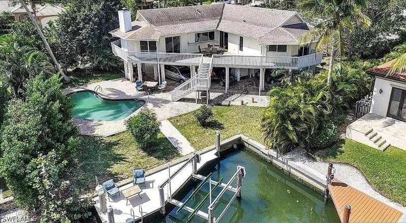 3 bedroom SingleFamilyResidence at 1800 Woodbine Ct, Marco Beach, Marco Island — photo 2