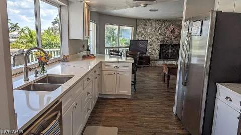 1800 Woodbine Ct, Marco Island FL - photo 21 of 49
