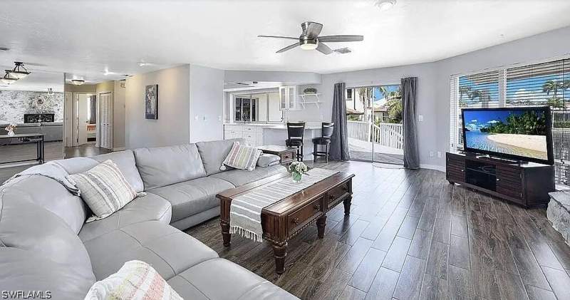 3 bedroom SingleFamilyResidence at 1800 Woodbine Ct, Marco Beach, Marco Island — photo 5