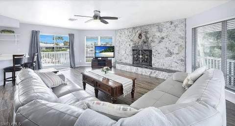 1800 Woodbine Ct, Marco Island FL - photo 6 of 49