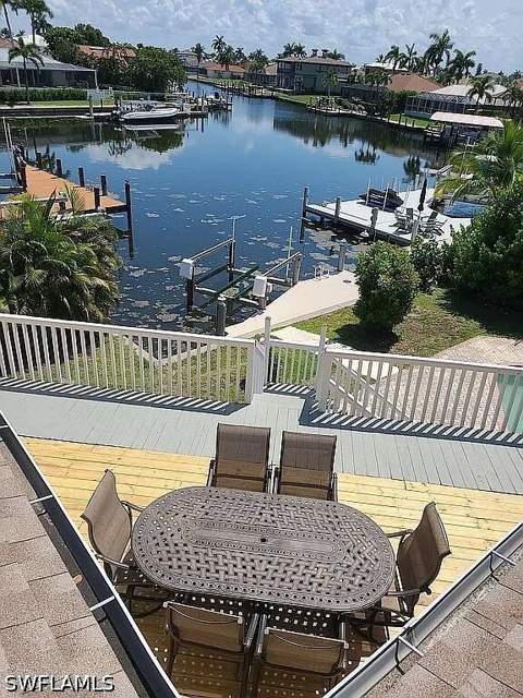 1800 Woodbine Ct, Marco Island FL - photo 9 of 49