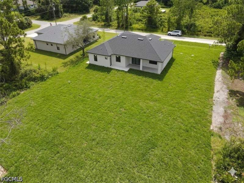 4 bedroom SingleFamilyResidence at 1102 Greenwood Ave, Lehigh Acres, Lehigh Acres — photo 2