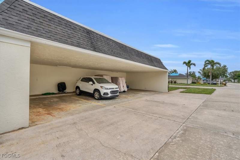 2 bedroom Condominium at 1376 S Brandywine Cir 4, Brandywine, Fort Myers — photo 3