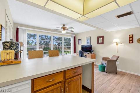 1376 S Brandywine Cir 4, Fort Myers FL - photo 8 of 35