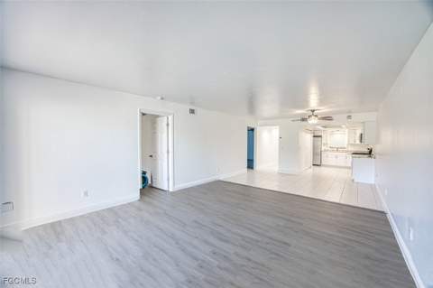 10022 Oxfordshire Ln 105, Fort Myers FL - photo 12 of 37