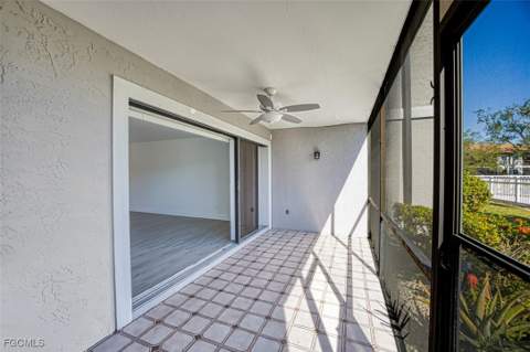 10022 Oxfordshire Ln 105, Fort Myers FL - photo 20 of 37