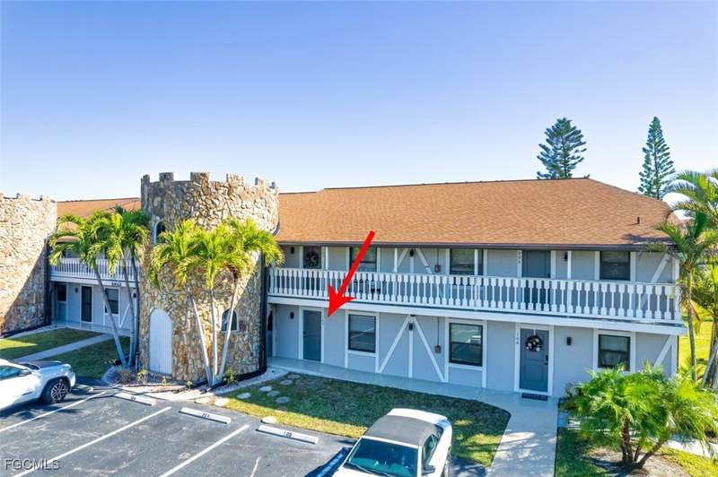 2 bedroom Condominium at 10022 Oxfordshire Ln 105, Forest Village, Fort Myers — photo 3