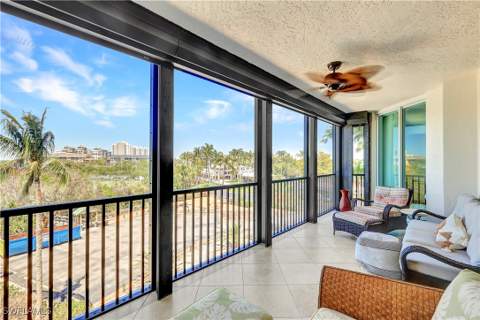 430 Cove Tower Dr 403, Naples FL - photo 21 of 26