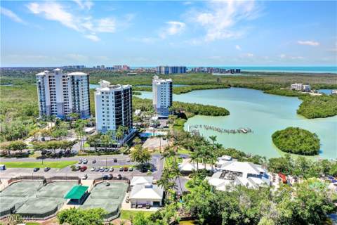 430 Cove Tower Dr 403, Naples FL - photo 23 of 26