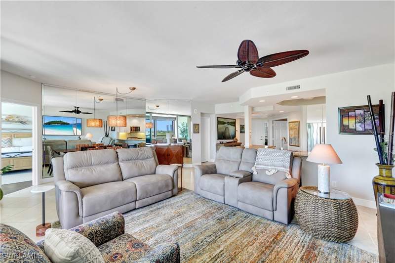 3 bedroom Condominium at 430 Cove Tower Dr 403, Aruba At Cove Towers, Naples — photo 4