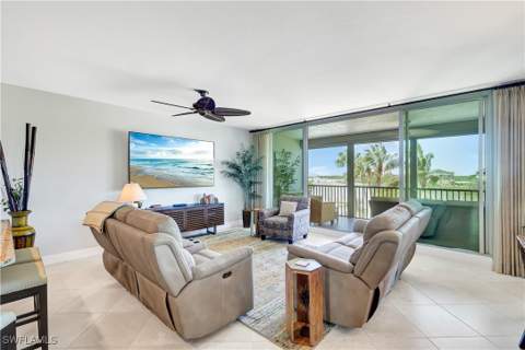 430 Cove Tower Dr 403, Naples FL - photo 6 of 26