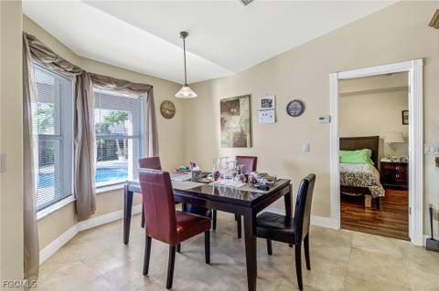 930 SW 37th Ter, Cape Coral FL - photo 17 of 28