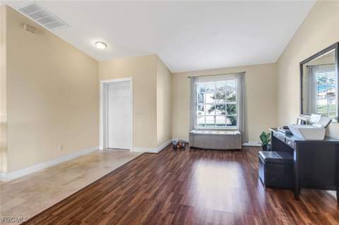 930 SW 37th Ter, Cape Coral FL - photo 19 of 28