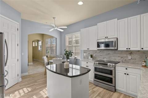 5920 Tarpon Gardens Cir 201, Cape Coral FL - photo 14 of 49