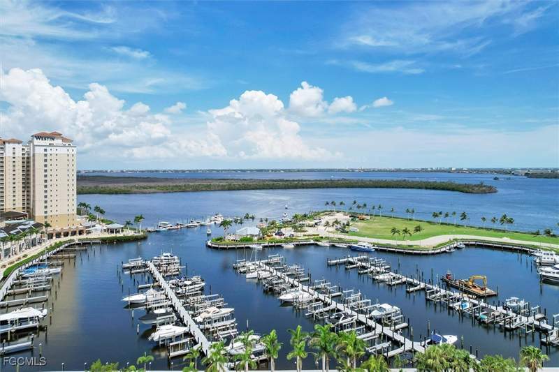 2 bedroom Condominium at 5920 Tarpon Gardens Cir 201, Tarpon Gardens, Cape Coral — photo 3