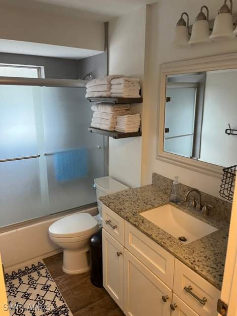 6060 Golden Oaks Ln, Naples FL - photo 10 of 11
