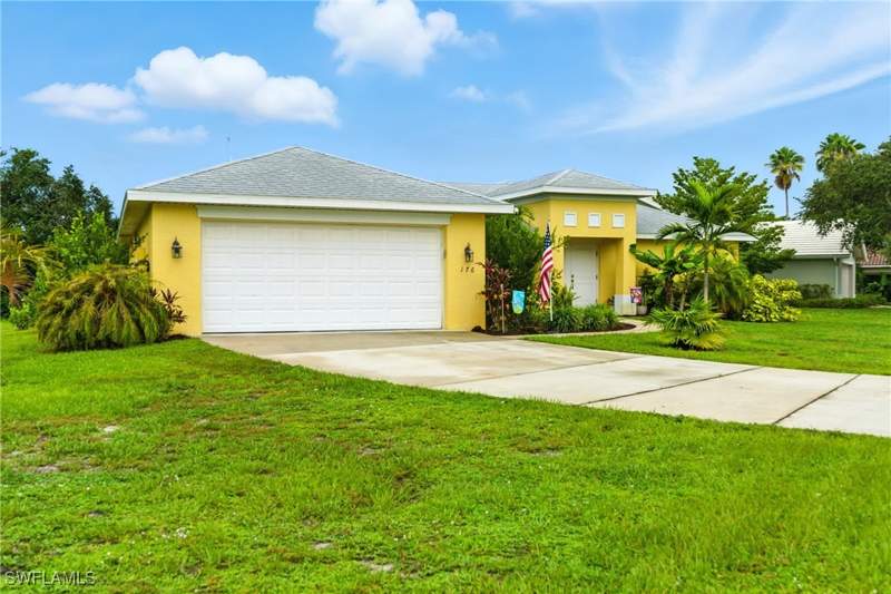 3 bedroom SingleFamilyResidence at 176 Venus Cay, The Cays, Naples — photo 2