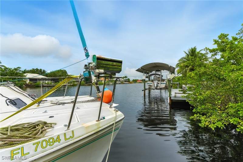 3 bedroom SingleFamilyResidence at 176 Venus Cay, The Cays, Naples — photo 4