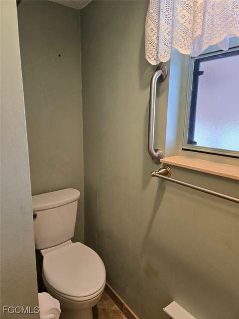 1003 SW 47th Ter 201, Cape Coral FL - photo 17 of 38