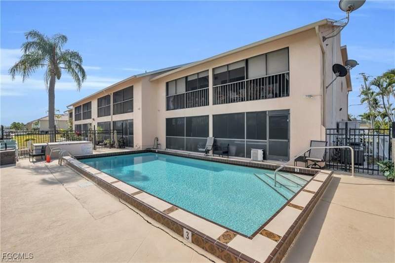 2 bedroom Condominium at 1003 SW 47th Ter 201, Linderhof Condo, Cape Coral — photo 5