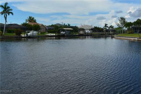 1003 SW 47th Ter 201, Cape Coral FL - photo 9 of 38