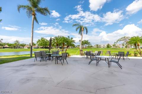 7410 Lake Breeze Dr 208, Fort Myers FL - photo 9 of 36